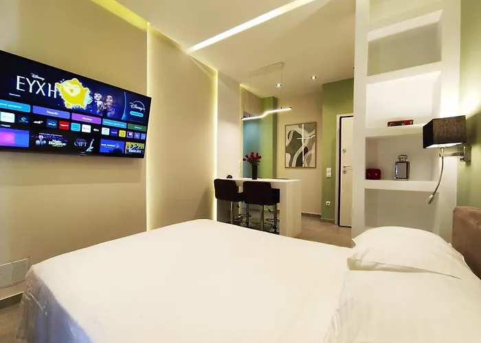 Athens Stay 35
