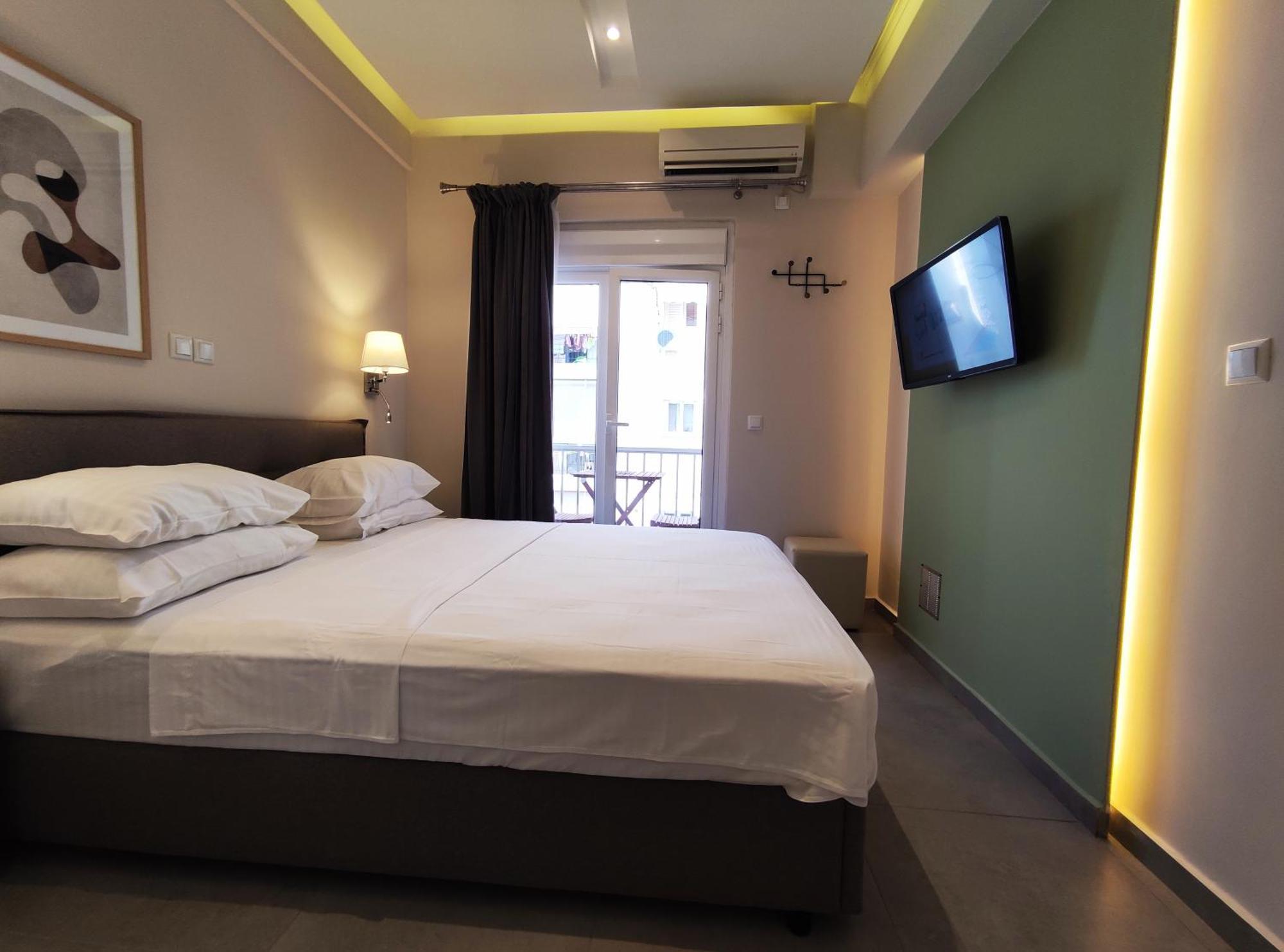 35 Apartment *