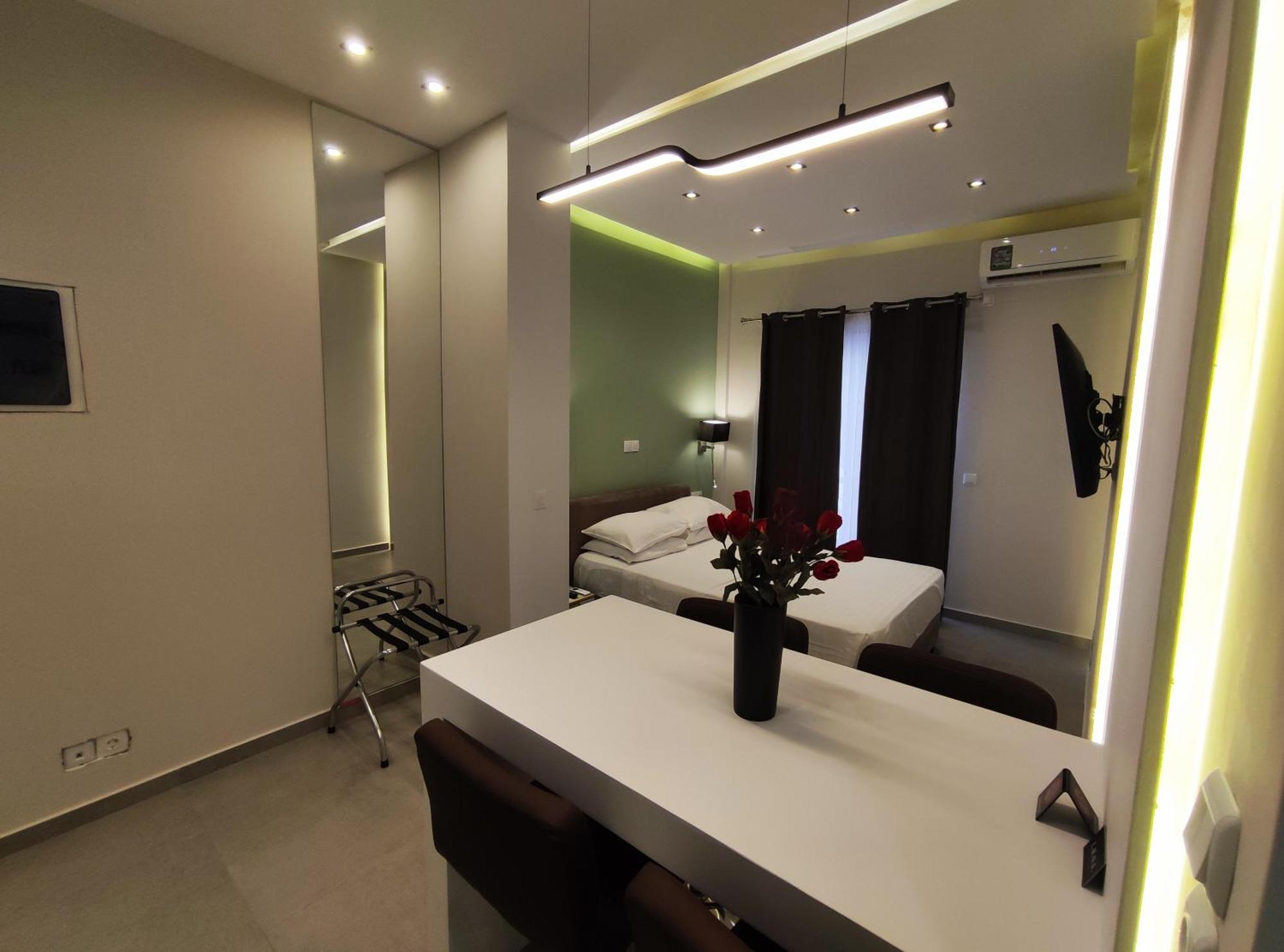 35 Apartment *